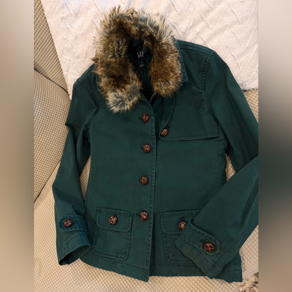 Vintage Gap canvas jacket with detachable fur collar